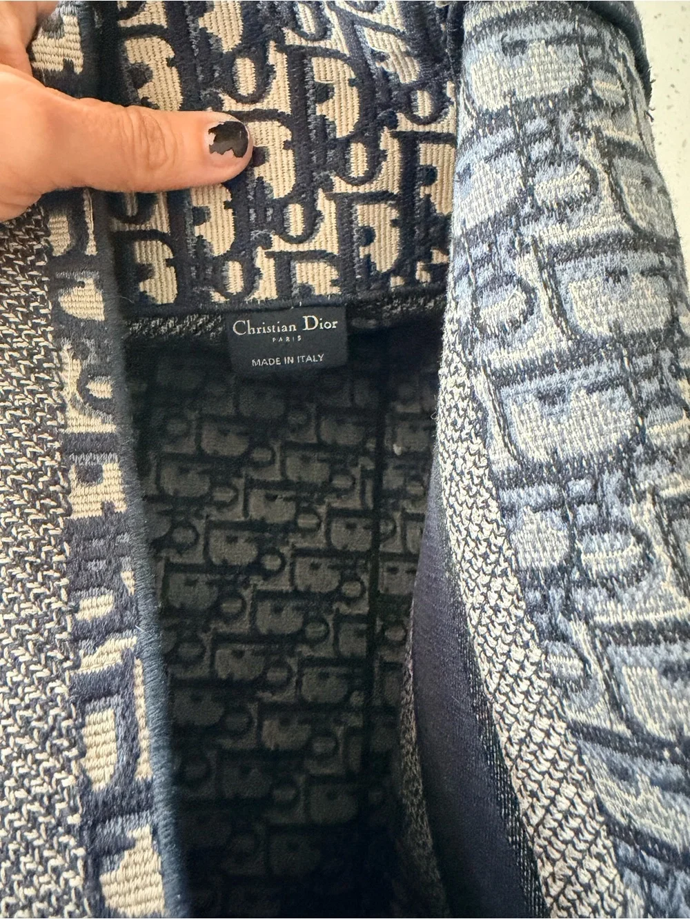 Christian Dior Medium Oblique messenger
